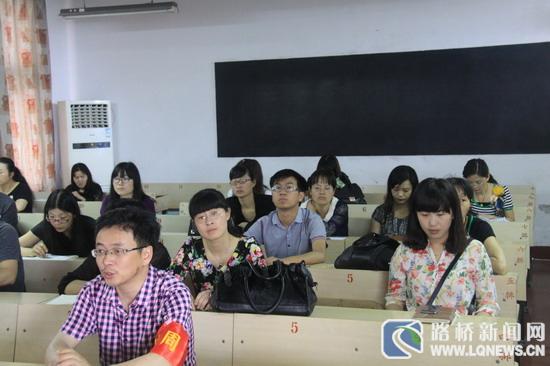 峰江中学举行教师现场应急救护培训